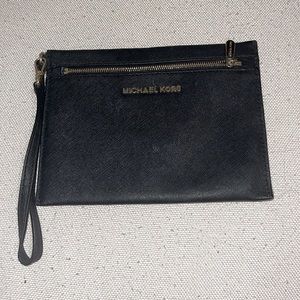 Michael Kors clutch/wristlet